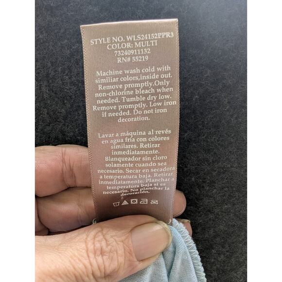 Women's V Neck Top Tee SZ S Cheeta Print Sublimation, , by White Stag,NWT . - Picture 8 of 8